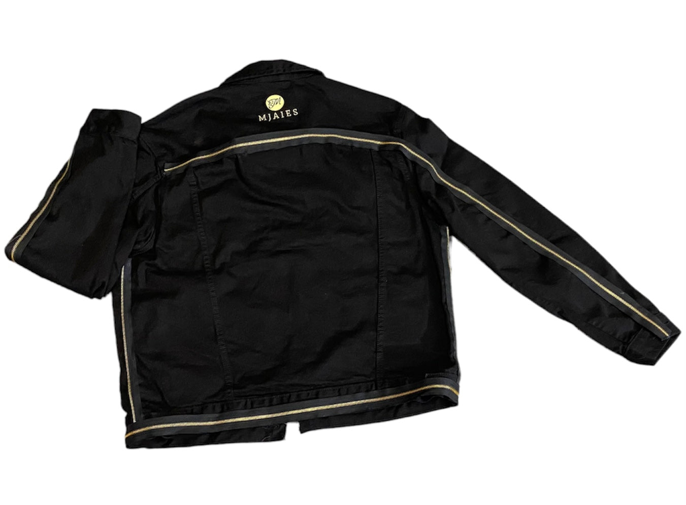 A Mens Black/Gold